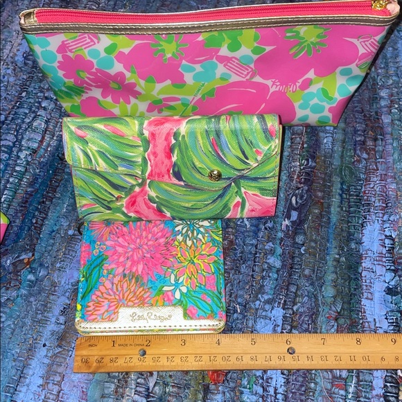 Lilly Pulitzer/Estee Lauder bundle (4 items) - Picture 6 of 14